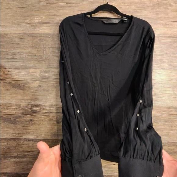 Harley-Davidson Black V-Neck Open Arm Blouse - Picture 4 of 8